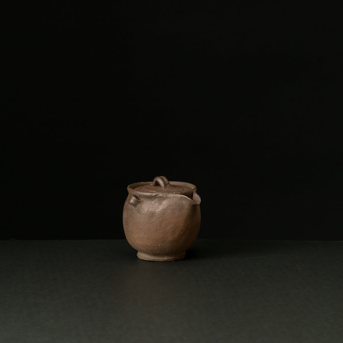 備前焼　宝瓶　タサオ　幅10.5㎝　東ま5-1007① 鈴木黄哉 備前焼 手造宝瓶（鈴木黄哉 備前焼 手造宝瓶）